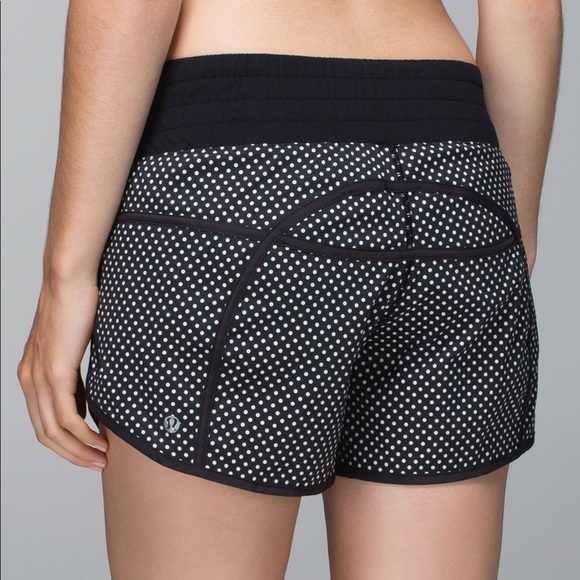 lululemon athletica Pants - RARE Lululemon Tracker Short -Polka dot size 6